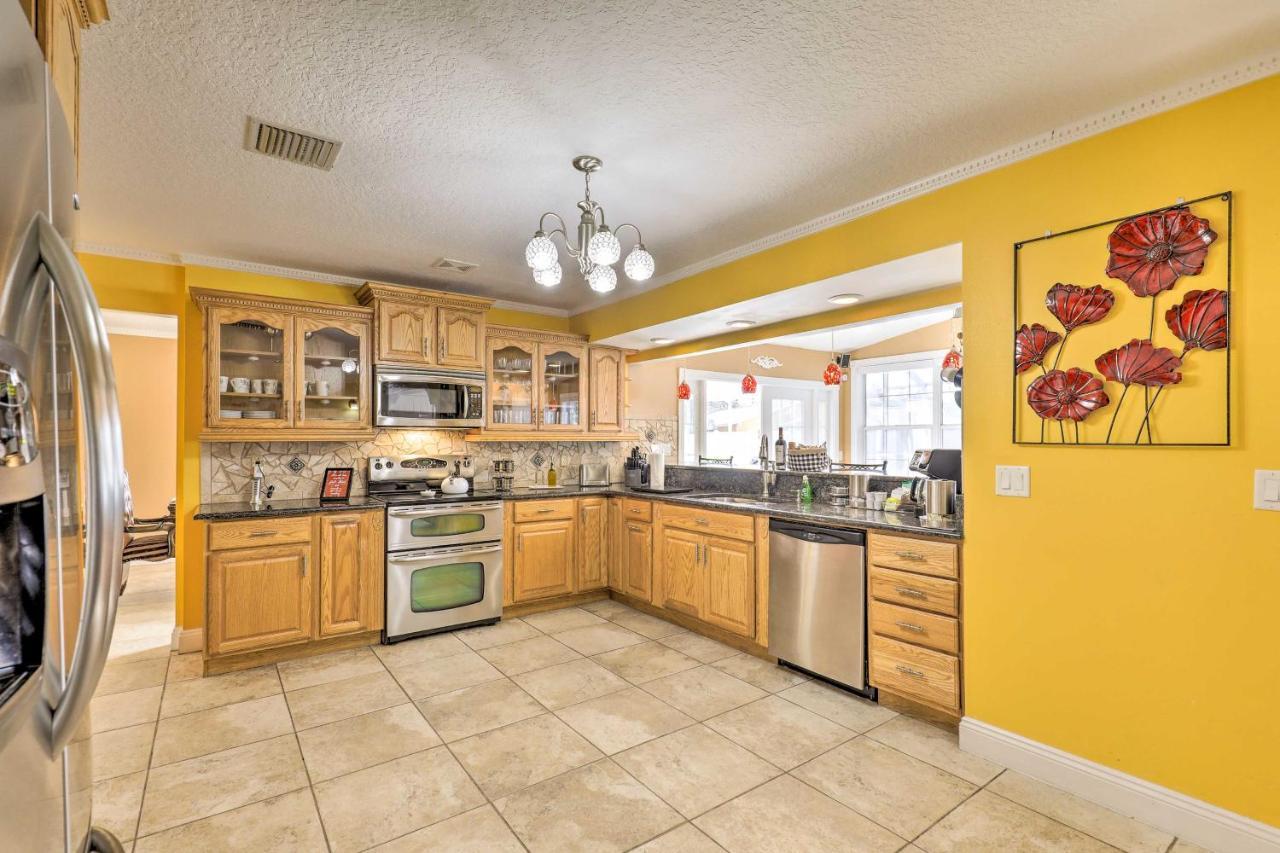 Cozy Home In Heart Of Tampa With Lanai And Pool! Ngoại thất bức ảnh