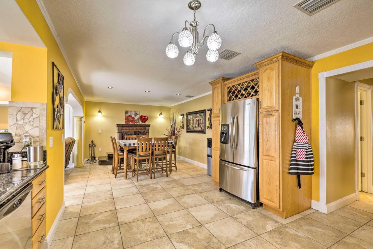Cozy Home In Heart Of Tampa With Lanai And Pool! Ngoại thất bức ảnh